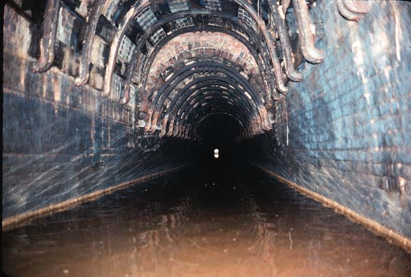 Lower red brick arch looking West - still railway extension?